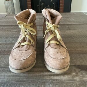 Mis-Jes faux suede lace up ankle boots size 9 vintage inspired comfort